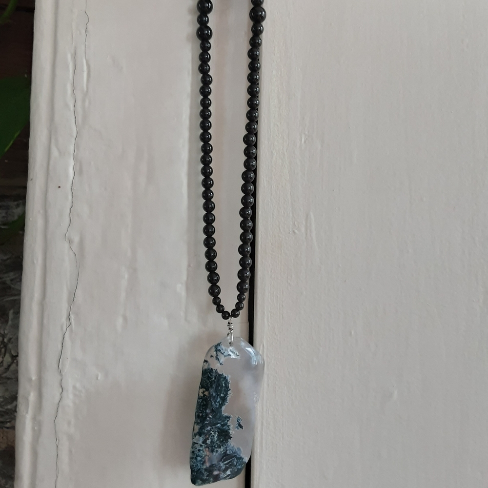 Black Agate Bead Necklace with Moss Agate Pendant